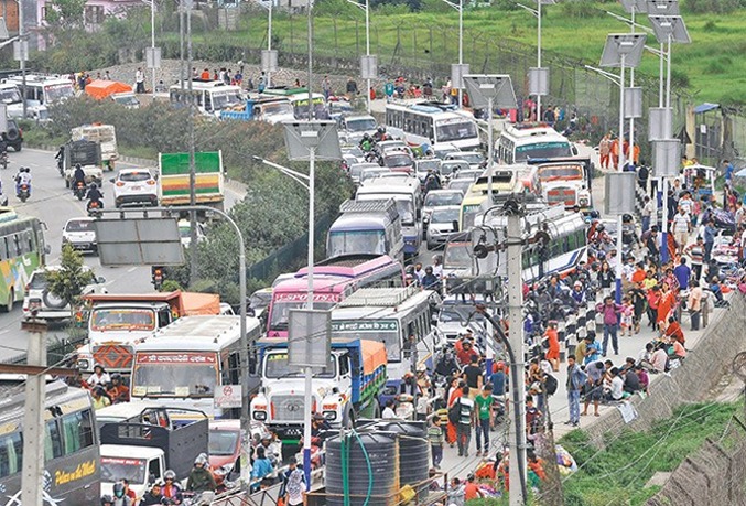 अब कोटेश्वर जाममुक्त हुने, भक्तपुरको सवारी चाप घटाउन वैकल्पिक सडक सञ्चालन गरिदै