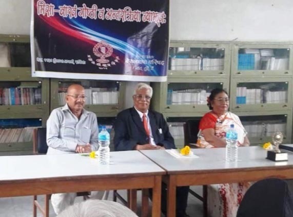१० नारी स्रष्टाले गरे कथा वाचन