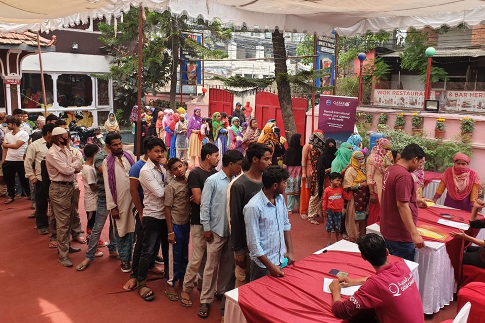 विपन्न परिवारलाई ‘कतार च्यारिटी’ले खाद्यान्न सामग्री वितरण गर्‍यो