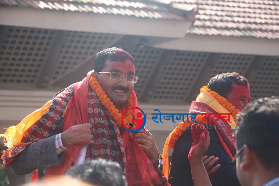 एनआरएनएको नवनिर्वाचित कार्यसमितिलाई समर्थकहरुको अविरजात्रा, सपथ ग्रहण आजै हुदै (फोटो फिचर)