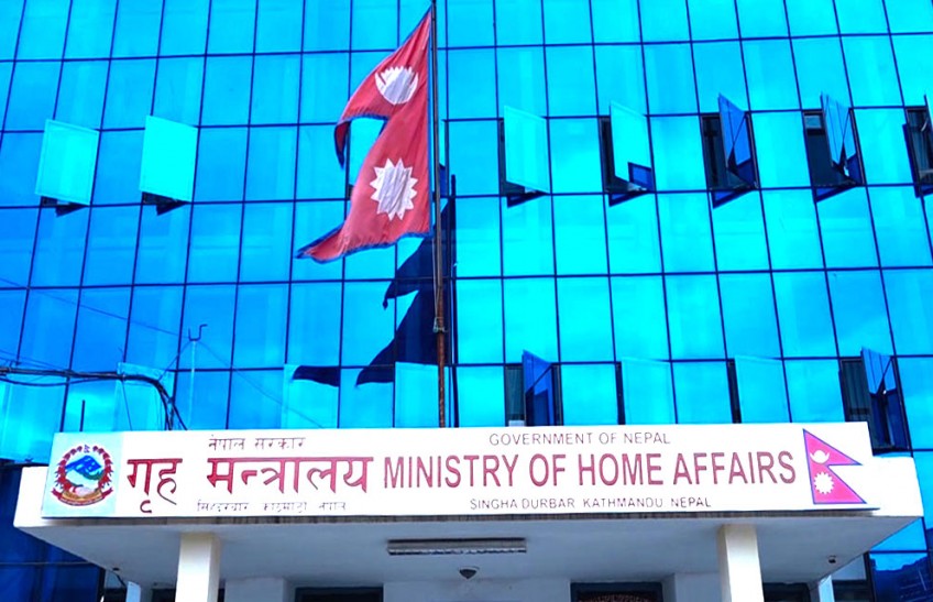 चाडबाडमा कोरोनाको जोखिम बढ्न सक्नेतर्फ सचेत हुन गृहको निर्देशन