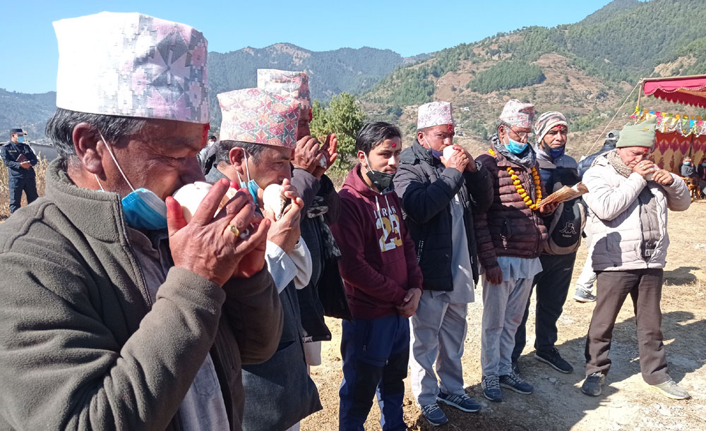 अधिकांश स्थानीय तहमा एकैपटक अस्पताल भवन शिलान्यास, दुई वर्षभित्र निर्माण सक्ने लक्ष्य
