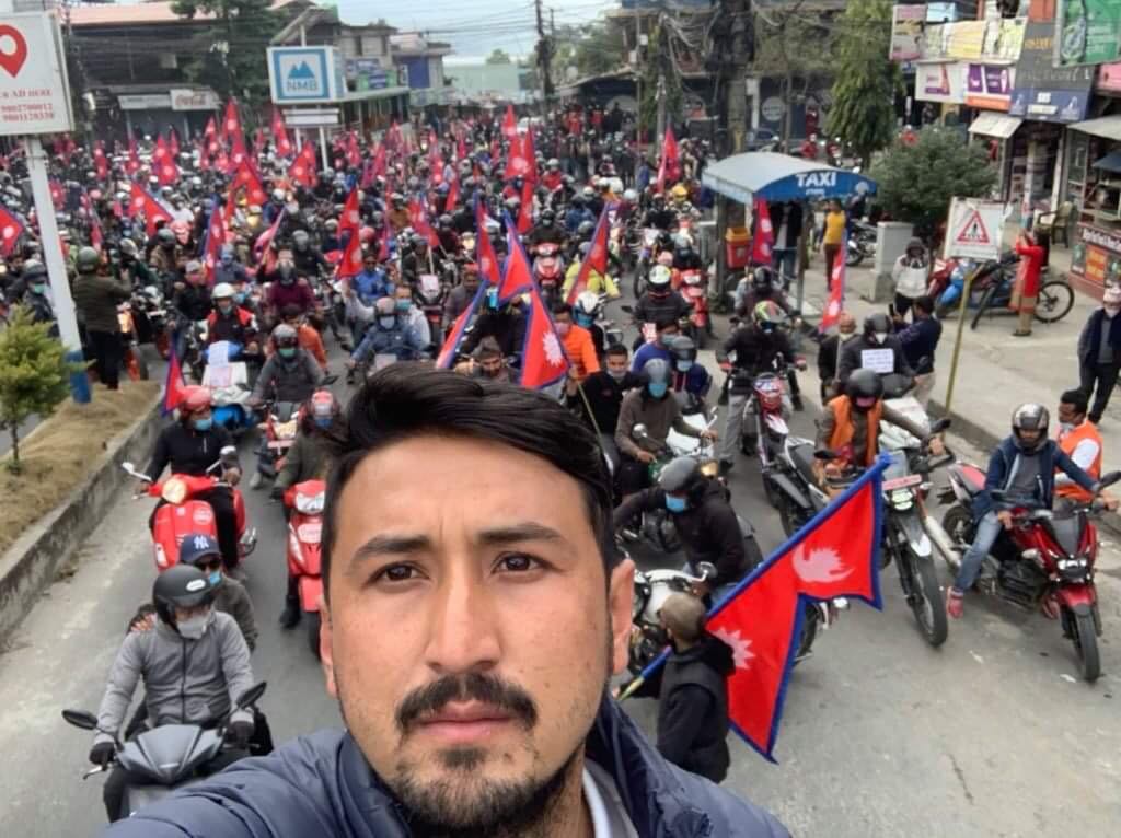 जनताले नै राजा चाहेका छन् : कार्की