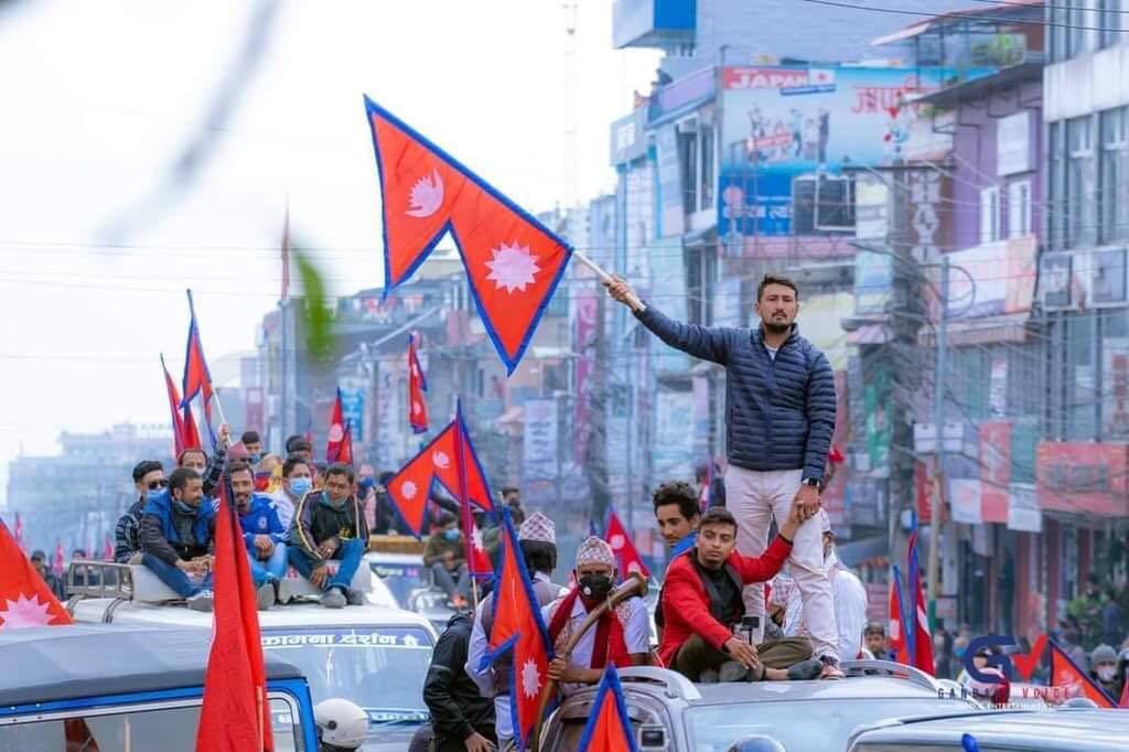 जनताले नै राजा चाहेका छन् : कार्की