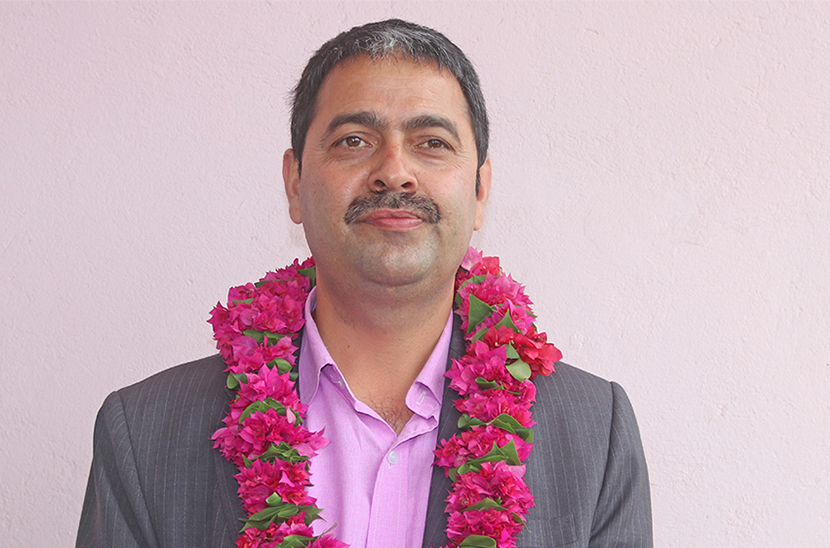 बादललाई पराजित गर्दै राष्ट्रियसभा उपनिर्वाचनमा खिमलाल देवकोटा विजयी