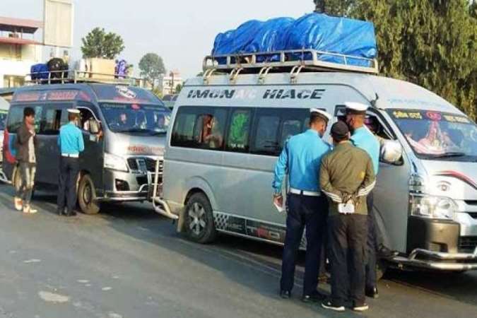 छ गुणाबढी भाडा लिने सवारी साधन कारवाहीमा