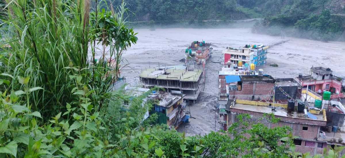 सिन्धुपाल्चोकको भेमाथाङ पहिरो : न रह्यो बास, न बच्यो गाँस !