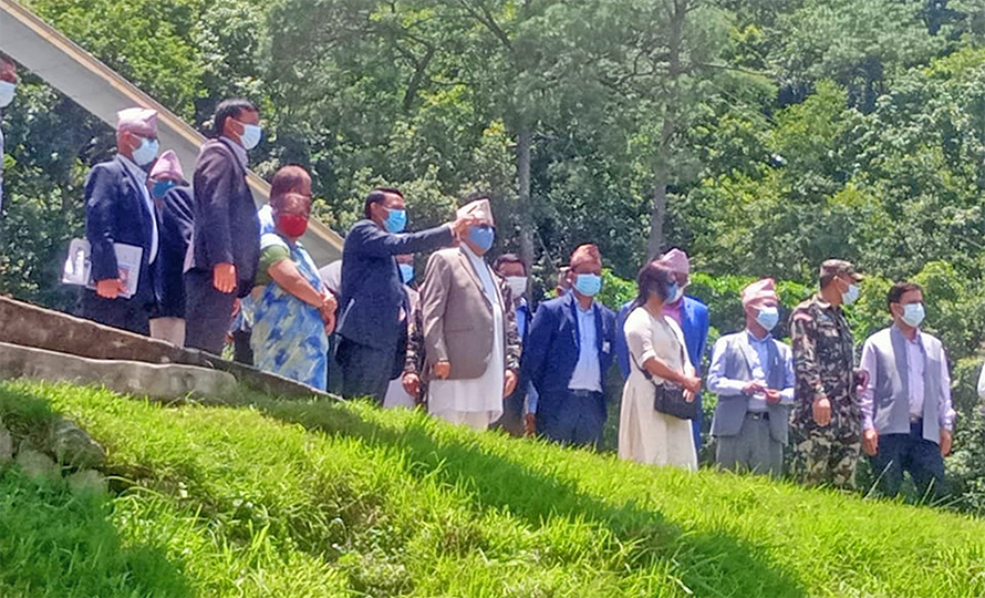 सरकारले सिन्धुपाल्चोकका बाढीपीडितलाई प्रतिपरिवार ५० हजार र १५ सय बण्डल जस्ता उपलब्ध गराउने