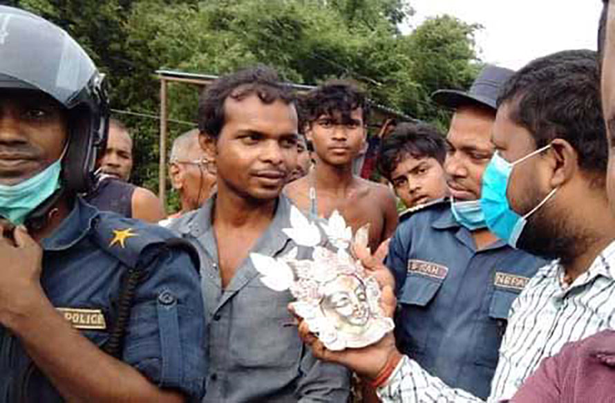 चोरी भएको छिन्नमस्ताको मुकुटसहित पक्राउ