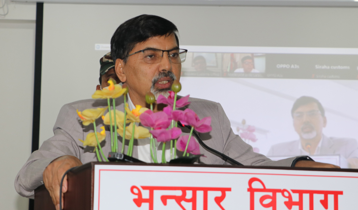 विदेशबाट डलर पठाउने नेपालीलाई भन्सारमा सास्ती किन ? -अर्थमन्त्री शर्मा