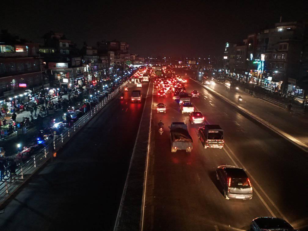 काठमाडौंमा आजदेखि बेलुकी ८ बजेपछि सवारी साधन चलाउन नपाइने