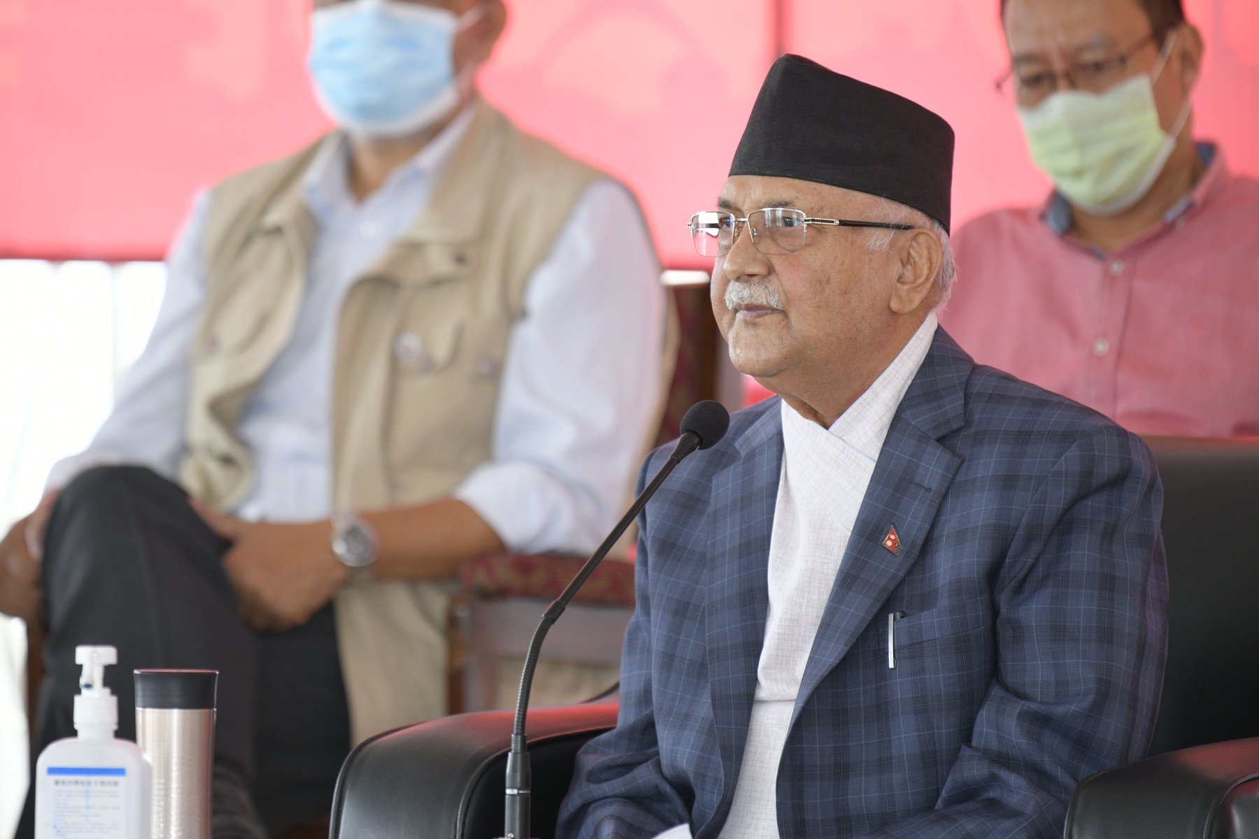अनुकूल समयमा जिम्मेवारी हस्तान्तरण गर्छुः एमाले अध्यक्ष ओली