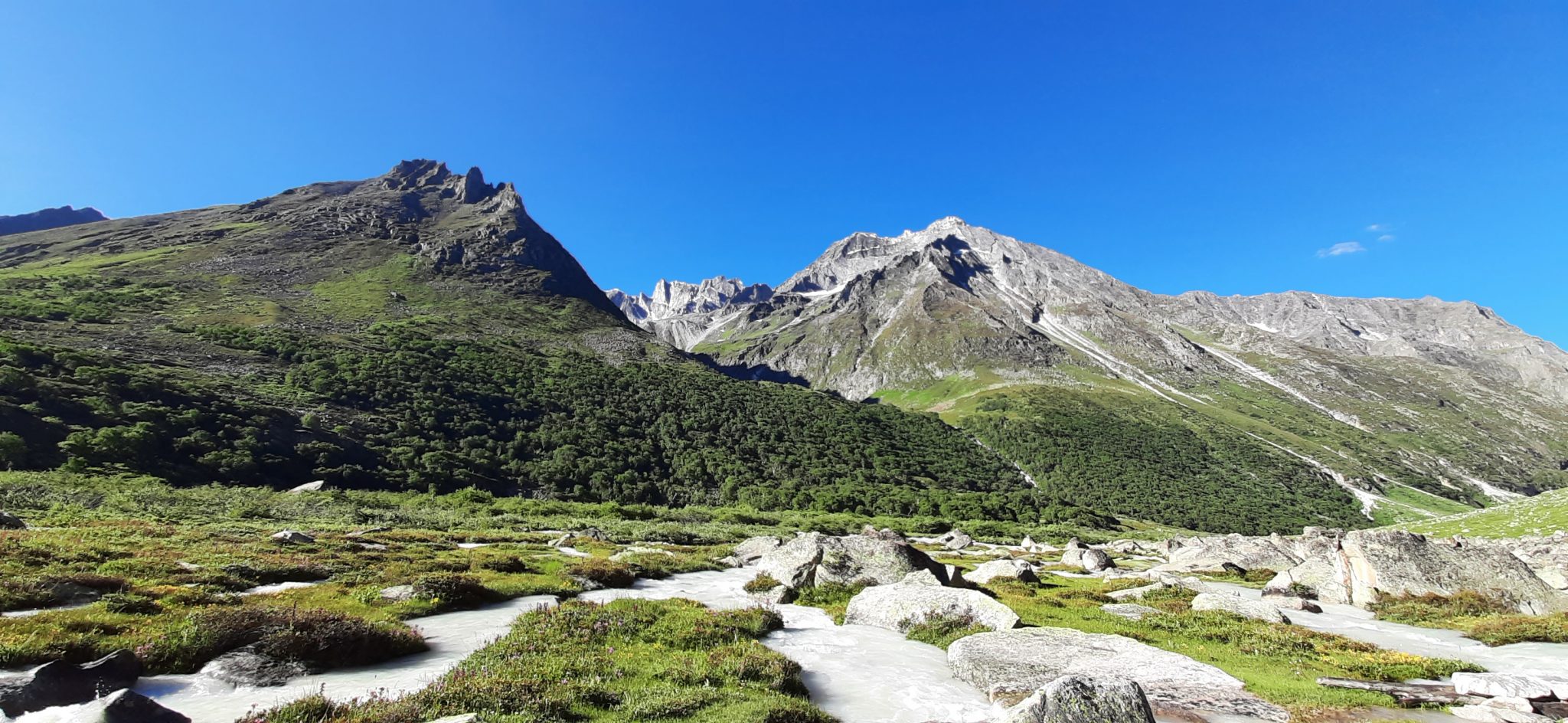 पर्यटकको पर्खाइमा टाँके भ्याली (तस्वीरसहित)
