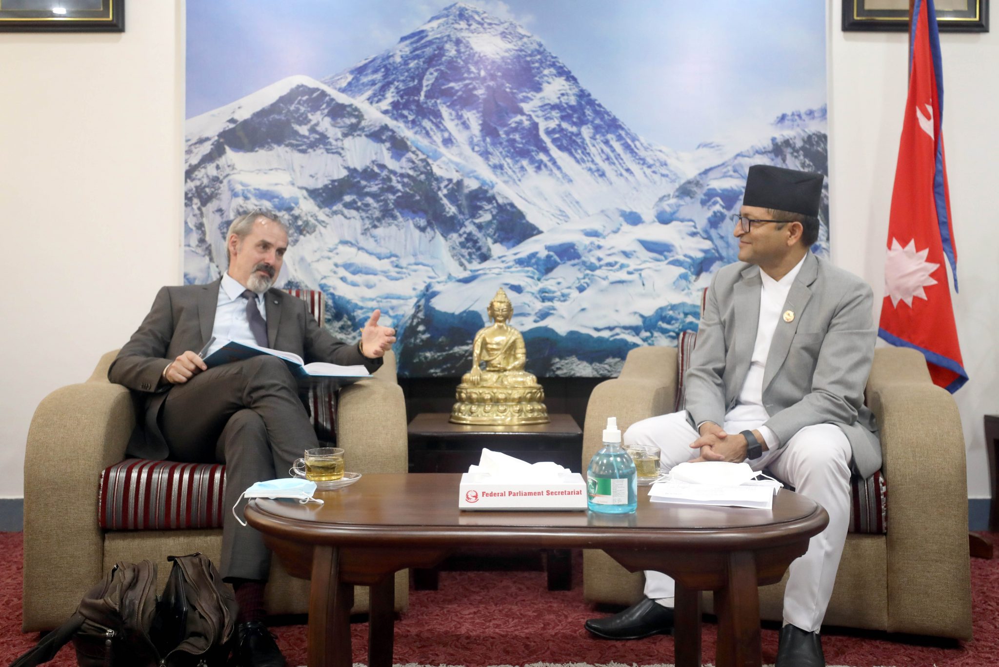 अध्यक्ष तिमिल्सिना र एशियाली विकास बैङ्कका कन्ट्री डाइरेक्टरबीच भेट