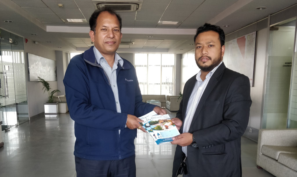 हिमालयन बैंकद्धारा सिद्धि स्मृति प्रतिष्ठानलाई १२ हजार थान दर्ता किताब प्रदान