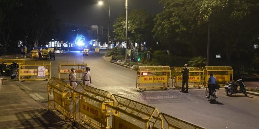 ओमिक्रोन संक्रमण बढ्यो, नयाँ दिल्लीमा फेरि कर्फ्यू