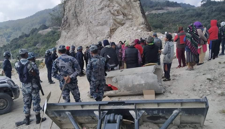 अरुण तेस्रोको काम ठप्प पार्ने संघर्ष समितिको चेतावनी