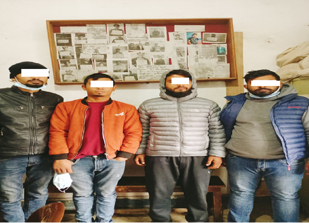 बैंककै कर्मचारीको मिलेमतोमा १६ लाख चोरी, चार पक्राउ