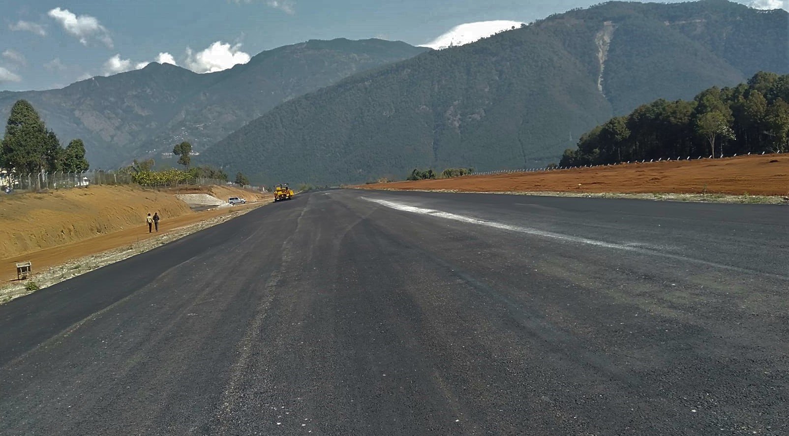 जहाजको पर्खाइमा बलेवा विमानस्थल