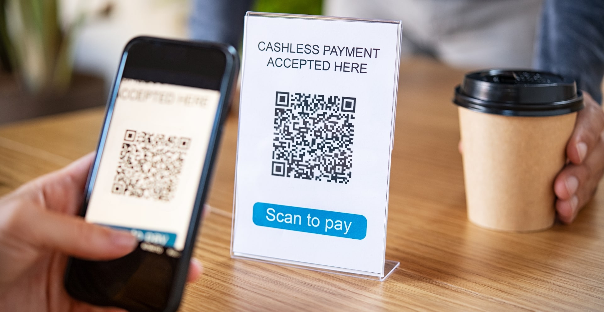 भुक्तानी प्रणालीमा डिजिटल क्रान्ति : निजी क्षेत्र अघि–अघि सरकार पछि–पछि