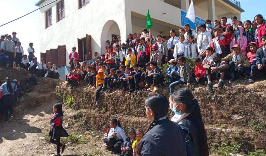 खोटाङका स्कुले बालबालिकामाझ चेतनामूलक सडक नाटक ‘बोध’ मञ्चन