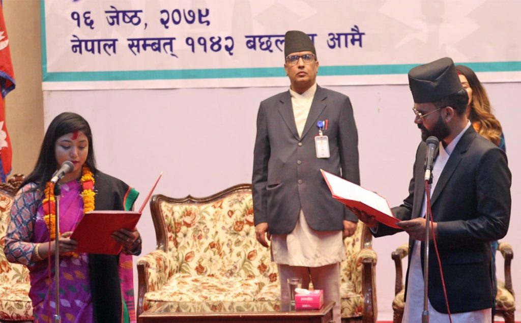 बालेन शाहले नेपाल भाषामा पनि लिए मेयरको सपथ, उपमेयर र वडाध्यक्षको पनि सपथ सम्पन्न
