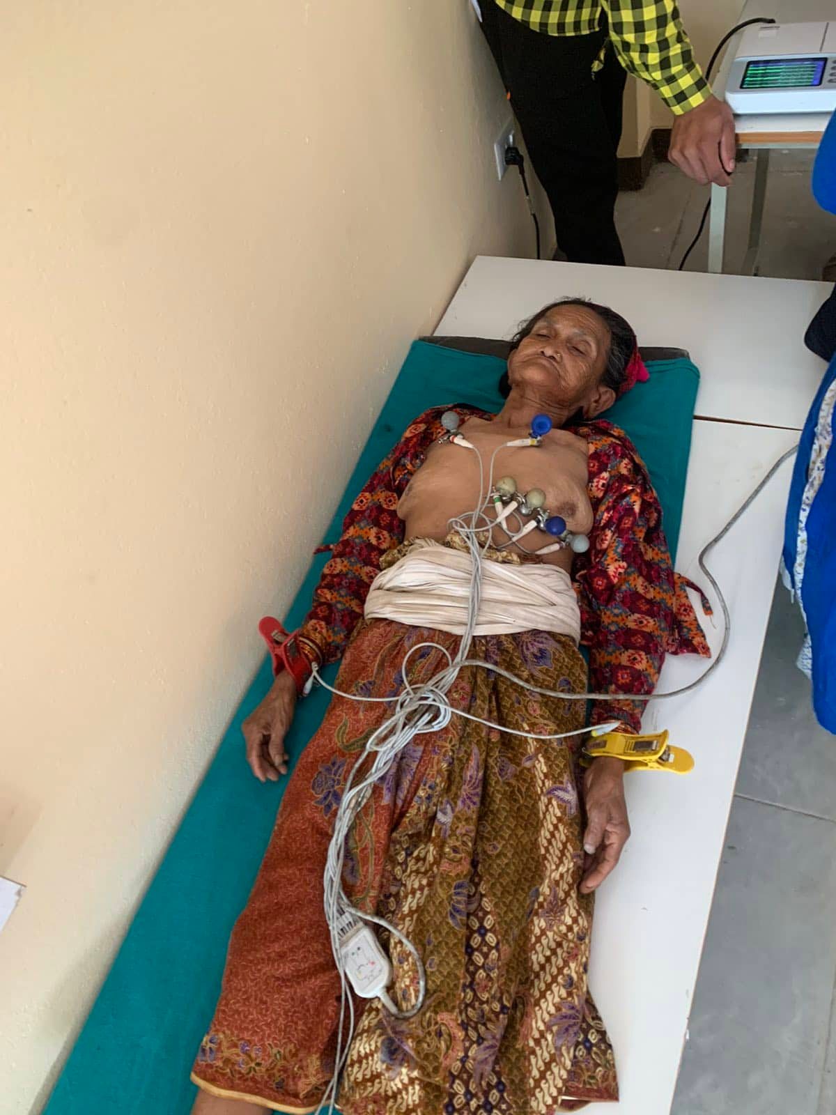 वन्डर उमन र काठमाडौँ मेडिकल कलेज शिक्षण अस्पतालको आयोजनामा निशुल्क स्वास्थ्य शिविर