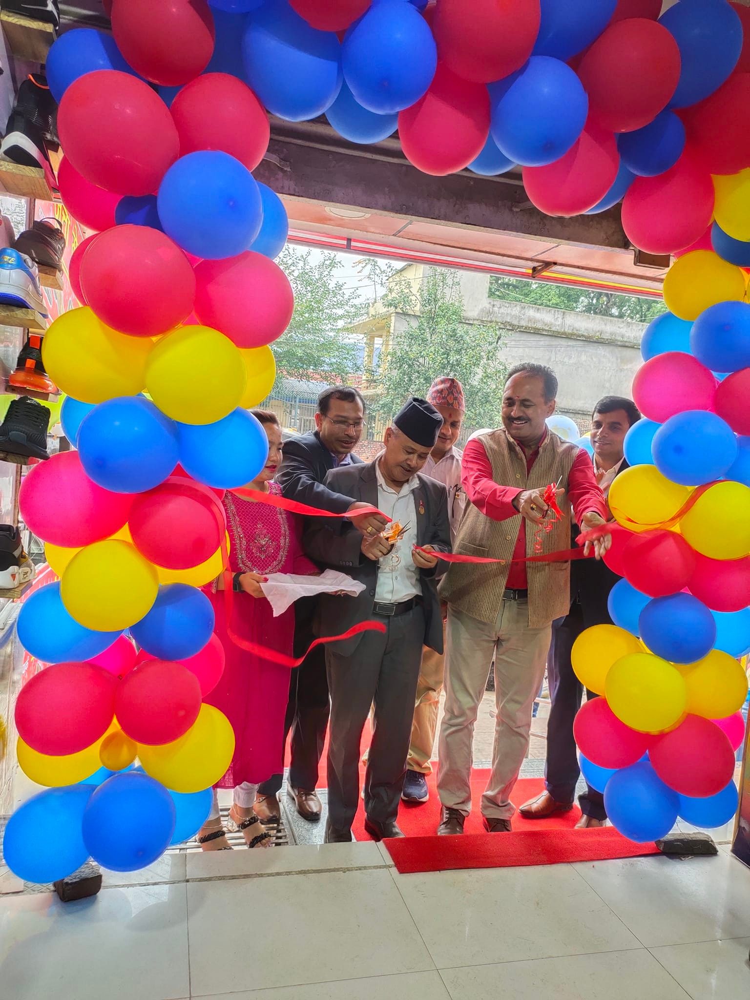 आकर्षक अफरसहित सुज प्यालेसको ‘बागबजार जुत्ता मेला’ शुभारम्भ