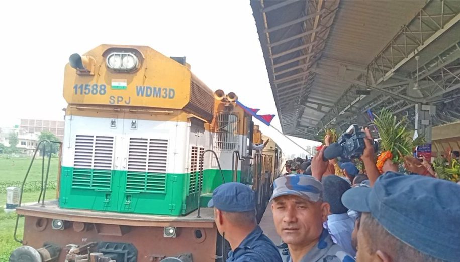 धार्मिक पर्यटक बोकेको रामायण सर्किट रेल जनकपुर आइपुग्यो