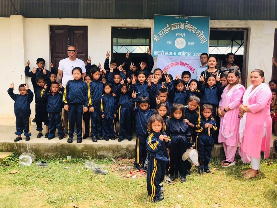 अमेरिका निवासी श्रेष्ठ दम्पत्तीको समाजसेवा