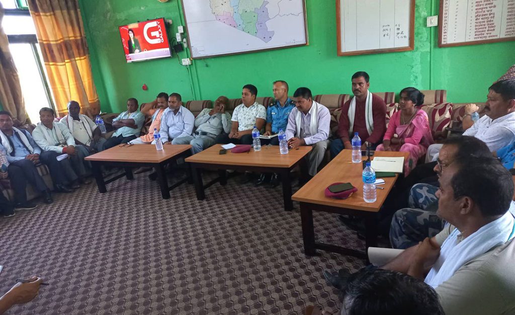 कोरोना पीडितको राहत वितरणमा दलीय भागबण्डा भएपछि झडप, १८ जना घाइते