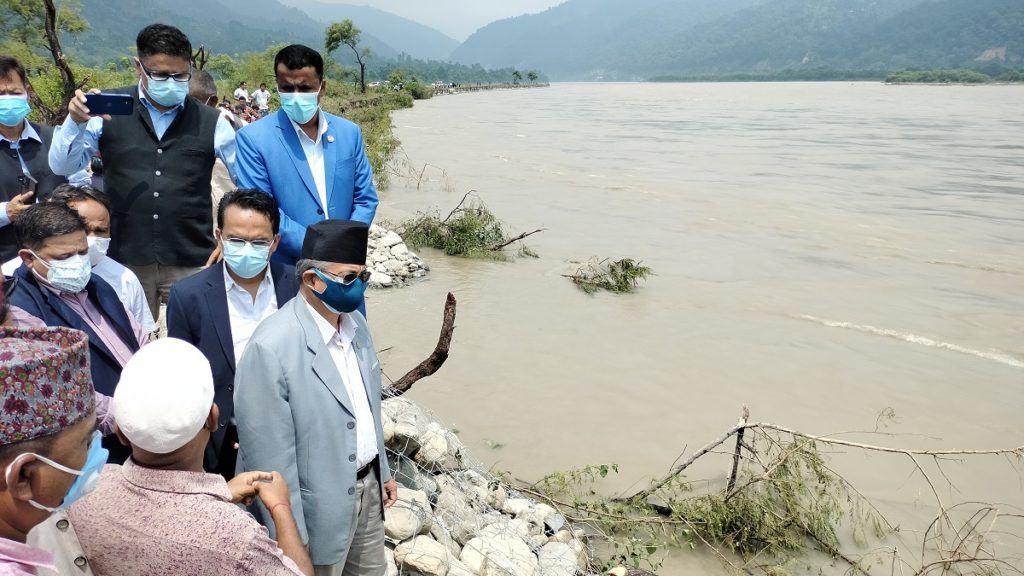 सप्तकोसीले उदयपुरमा कटान थाल्यो, बस्ती स्थानान्तरण, राहत र उद्धारमा जुट्न निर्देशन