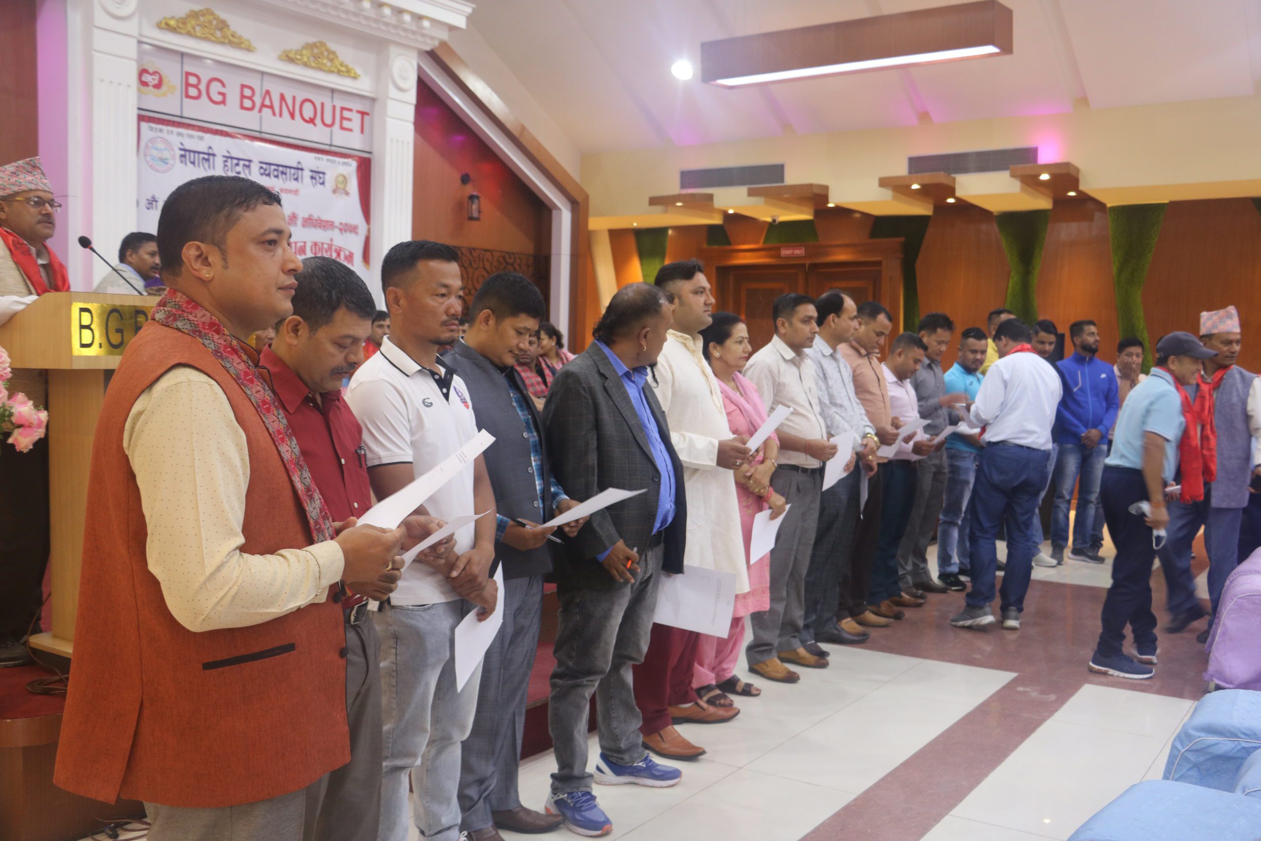 नेपाली होटल व्यवसायी संघको पदभार तथा सपथ ग्रहण सम्पन्न