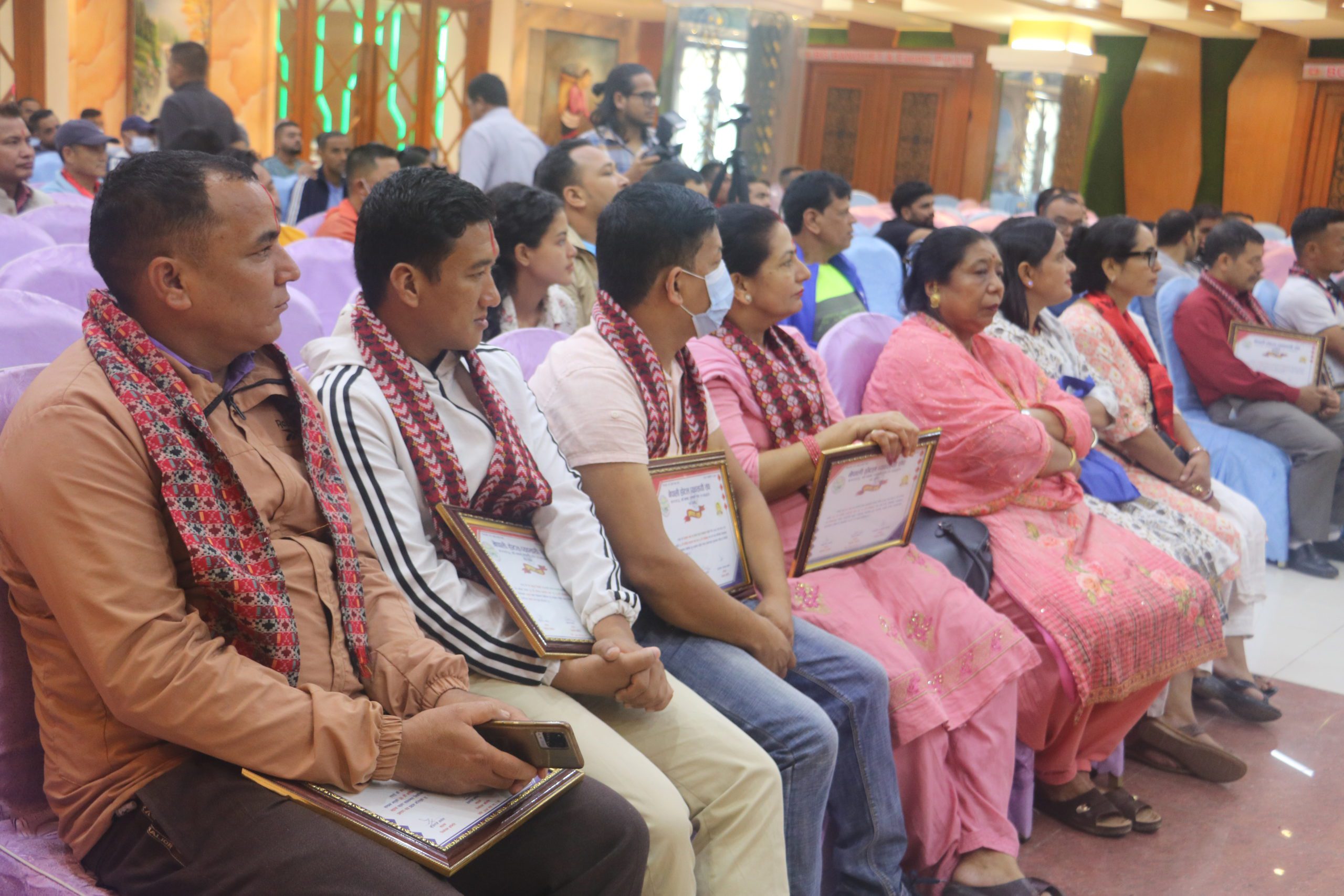 नेपाली होटल व्यवसायी संघको पदभार तथा सपथ ग्रहण सम्पन्न