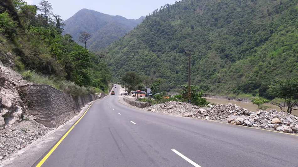 नारायणगढ–मुग्लिन सडकखण्डमा आजदेखि दैनिक चार घण्टा सवारी रोकिने