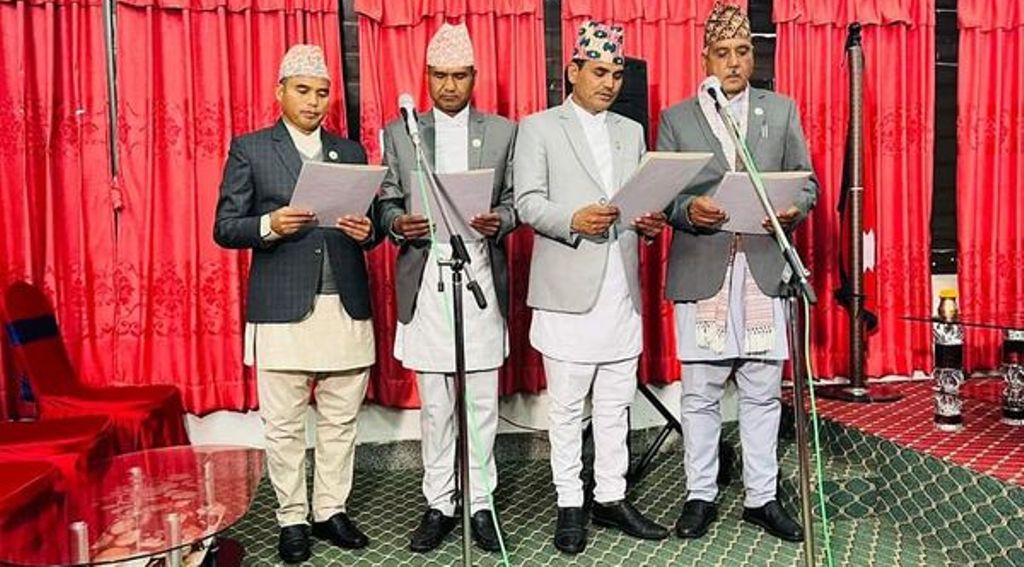 कर्णाली प्रदेशका चार मन्त्रीले लिए शपथ