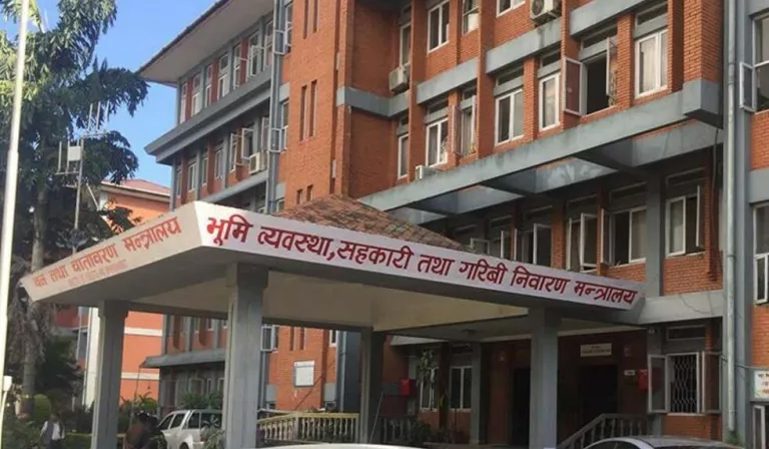 मालपोतमा ‘टाइमकार्ड’ लागू हुँदै