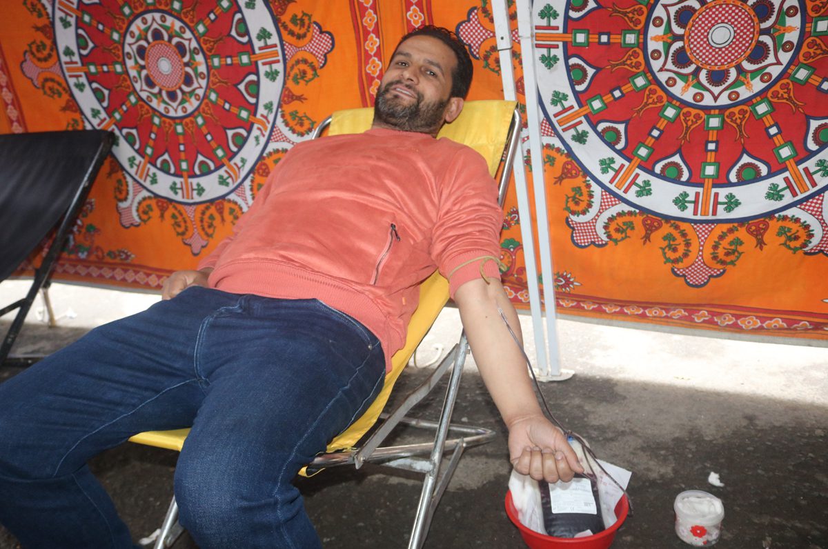 लायन्स क्लब अफ काठमाडौं र रञ्जना व्यापार संघको आयोजनामा खुल्ला रक्तदान कार्यक्रम सम्पन्न