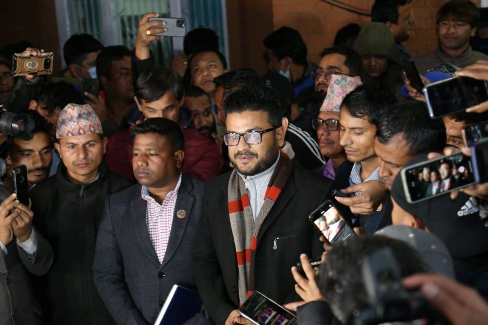 प्रचण्ड र ओलीको फोनपछि रास्वपा भयो लचक, तत्काल सरकार नछाड्ने दुई दिन पर्खने