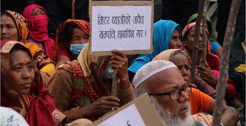 मिटरब्याज पीडितसँग वार्ता गर्न सरकारले बनायो समिति, प्रधानमन्त्रीले आजै पीडितहरु भेटदै