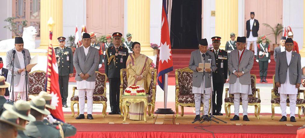 राष्ट्रपति रामचन्द्र पौडेलले लिए शपथ, शीतल निवासबाट निवर्तमान राष्ट्रपति भण्डारीको बिदाइ