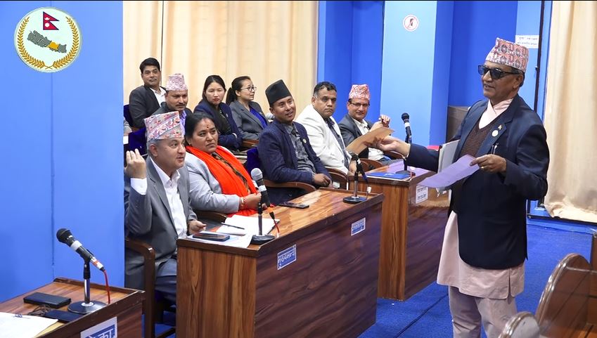 बागमती प्रदेश सरकारबाट बाहिरियो एमाले