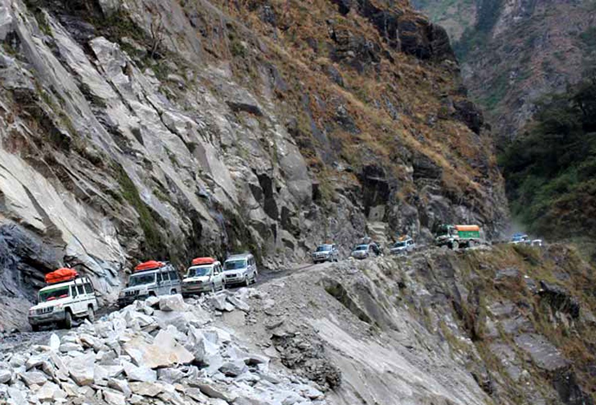 बेनी–जोमसोम सडक आजदेखि ५ घण्टा बन्द