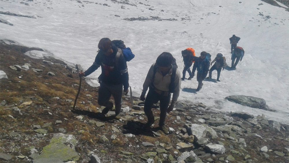 मुगु हिमपहिरो अपडेट : यार्सागुम्बा खोज्न गएका जुम्लाका तीनजनाको मृत्यु
