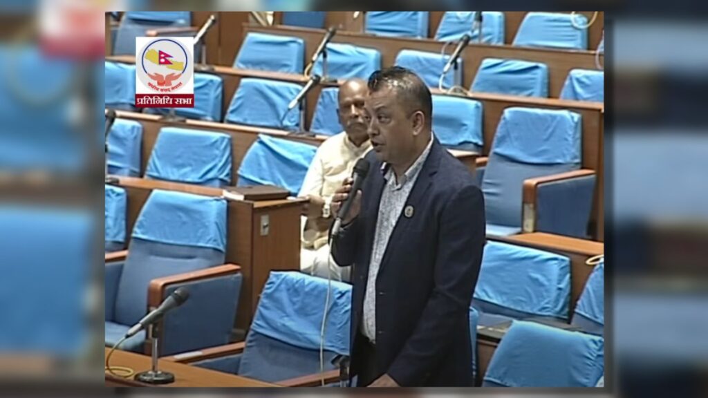 सरकारसँग गगन थापाको आग्रह -‘जिल्ला निर्वाचन कार्यालय खारेज गर्ने निर्णय सच्याऔ’