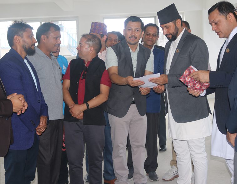 राष्ट्रिय व्यापार संघले रास्वपालाई बुझायो ज्ञापनपत्र, दक्षिणी नाका कडाईको पहल गरिदिन आग्रह