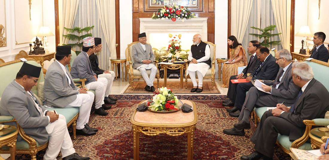 प्रधानमन्त्री दाहाल र भारतीय प्रधानमन्त्री मोदीबीच भेटवार्ता