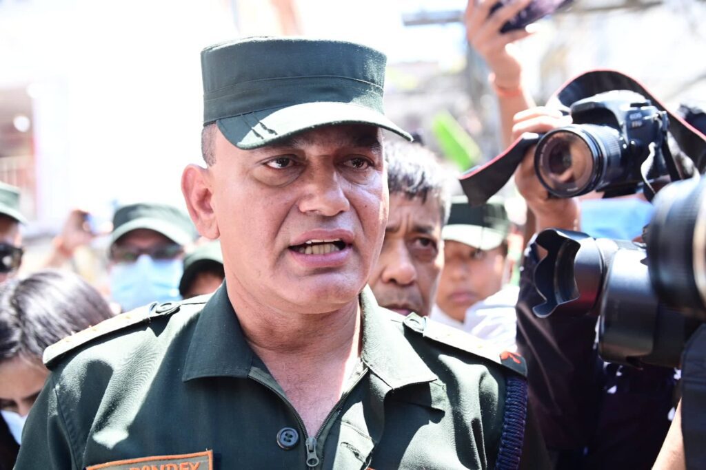 फिल्म हलबाट फिर्ता भयो महानगर प्रहरी
