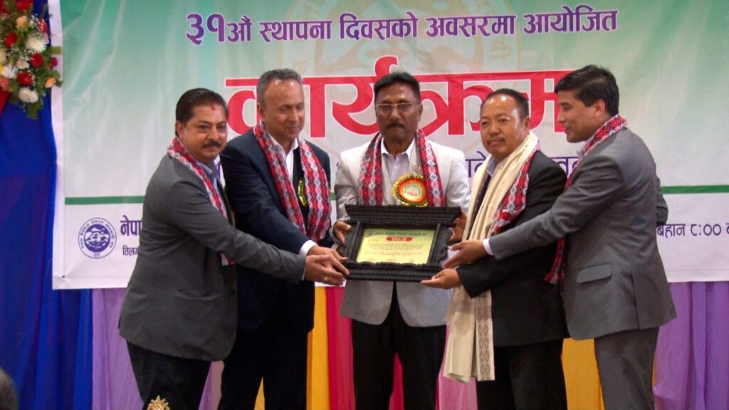 श्रम बजारको समस्या समाधान गर्न सरकारका प्रतिवद्ध छ : श्रममन्त्री भण्डारी
