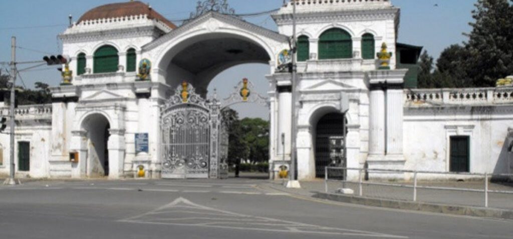 स्थानीय तहका जनप्रतिनिधिहरुले आज सिंहदरबार घेराउ गर्दै